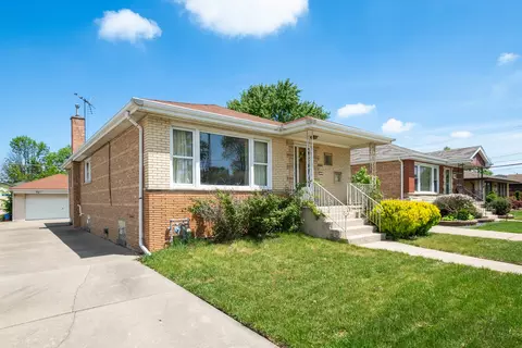 2820 W 100th Pl, Evergreen Park, IL 60805
