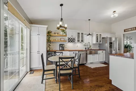 Kitchen - 4783 W Iris Ln, Monee, IL 60449 photo 4 of 4