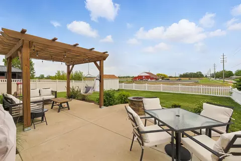 Exterior - 4783 W Iris Ln, Monee, IL 60449 photo 2 of 4