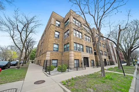 1522 W Addison St #1, Chicago, IL 60613