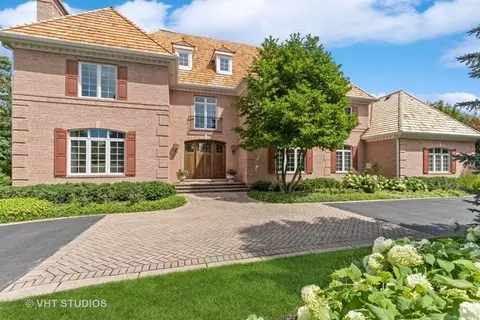 160 S Suffolk Ln, Lake Forest, IL 60045