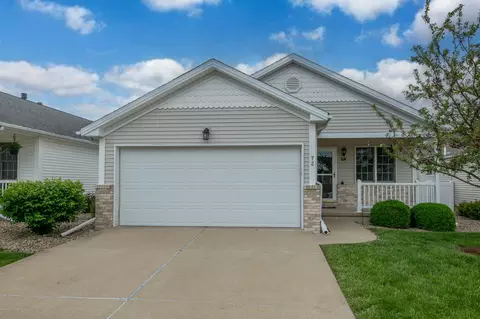 72 Astoria Way, Bloomington, IL 61704