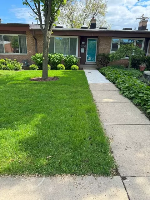 3316 Central St, Evanston, IL 60201