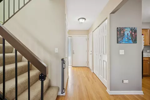 Entry Way - 2618 Smith St, Rolling Meadows, IL 60008 photo 1 of 3