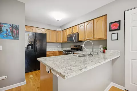 Kitchen - 2618 Smith St, Rolling Meadows, IL 60008 photo 2 of 4