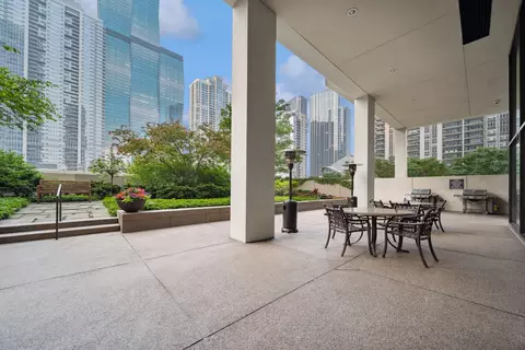 Exterior - 360 E Randolph St #905, Chicago, IL 60601 photo 4 of 5