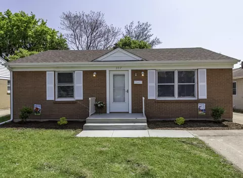 307 N Lewis Ave, Waukegan, IL 60085