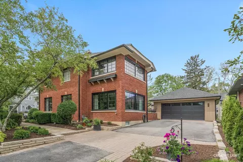 519 Highland Ave, Naperville, IL 60540