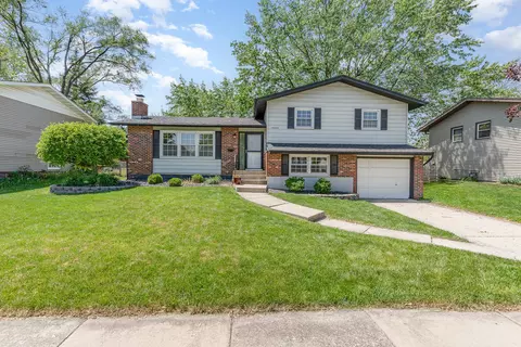 15232 Ridgeland Ave, Oak Forest, IL 60452