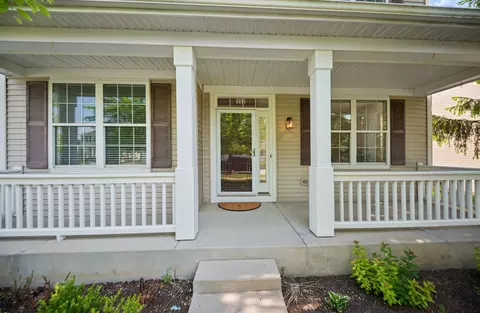 2739 Moraine Valley Rd, Wauconda, IL 60084