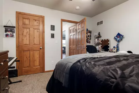 722 Ashleigh Ln, Roscoe, IL 61073 photo 23