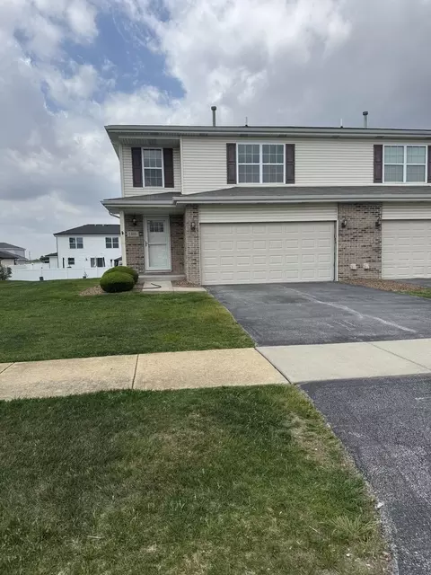 1406 Somerset Dr, Beecher, IL 60401
