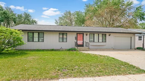 2103 Maple Ave, Loves Park, IL 61111