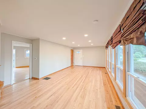 Living - 4415 Idlewild Ln, Hillside, IL 60162 photo 1 of 5