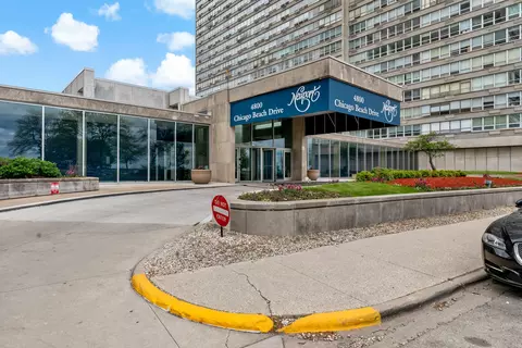 4800 S Chicago Beach Dr #1106S, Chicago, IL 60615