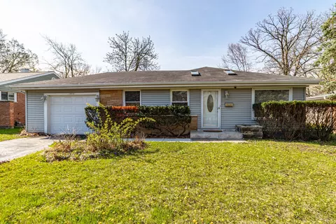 1979 Dundee Rd, Northbrook, IL 60062