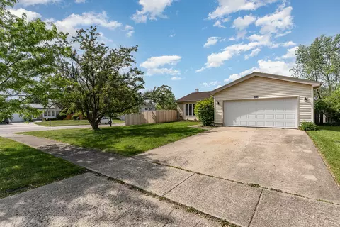 Exterior - 600 Cochise Cir, Bolingbrook, IL 60440 photo 2 of 2
