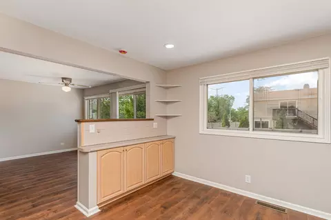 Living - 600 Cochise Cir, Bolingbrook, IL 60440 photo 3 of 3