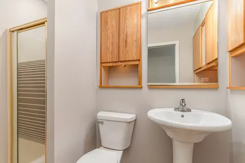 Bath - 600 Cochise Cir, Bolingbrook, IL 60440 photo 1 of 2