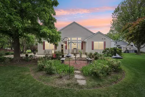 2207 Olde Mill Ln, Mchenry, IL 60050 photo 21