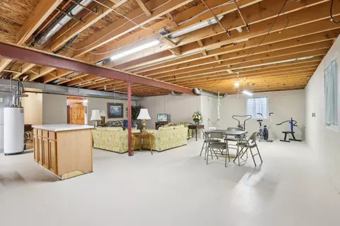 2207 Olde Mill Ln, Mchenry, IL 60050 photo 17