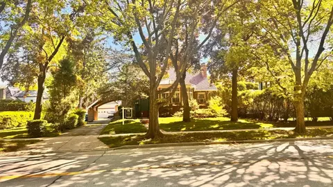 1112 Sheridan Rd, Wilmette, IL 60091