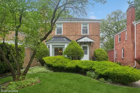 5530 Theobald Rd, Morton Grove, IL 60053