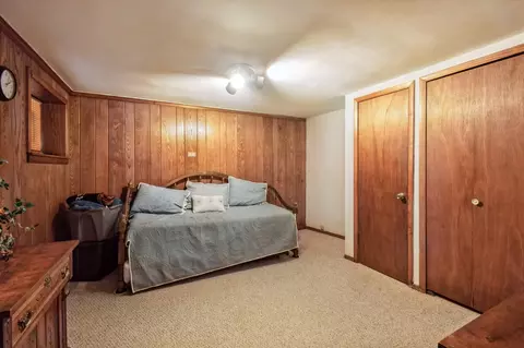 Bedroom - 6504 N Artesian Ave, Chicago, IL 60645 photo 5 of 5
