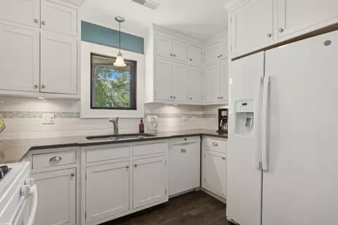 Kitchen - 318 E 2nd St, Lockport, IL 60441 photo 1 of 2