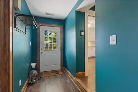 Entry Way - 318 E 2nd St, Lockport, IL 60441 photo 1 of 1