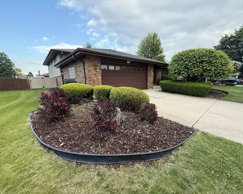 15565 Hollyhock Ct, Orland Park, IL 60462