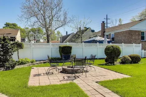 Exterior - 3321 Ruby St, Franklin Park, IL 60131 photo 4 of 4