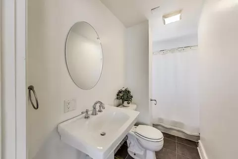 Bath - 3321 Ruby St, Franklin Park, IL 60131 photo 1 of 5