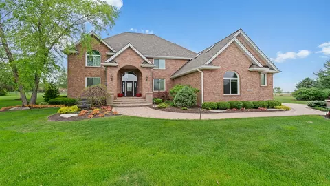 8859 Gold Finch Cir, Rockford, IL 61114