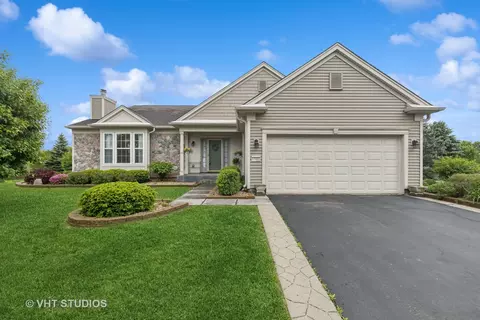 12433 Foxtail Ln, Huntley, IL 60142
