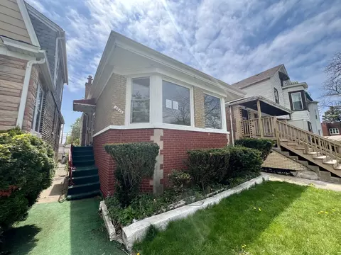 2243 E 93rd St, Chicago, IL 60617 photo 2