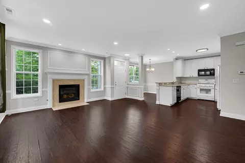 10 Millbrook Ct, Algonquin, IL 60102 photo 8