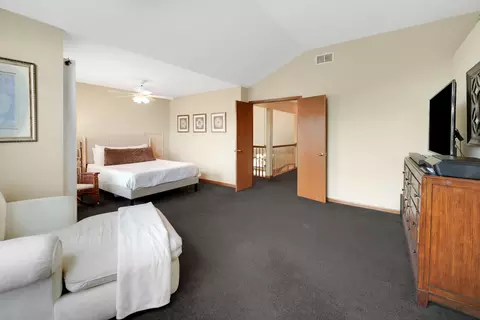 Bedroom - 1491 Lancaster Ln, Algonquin, IL 60102 photo 3 of 7