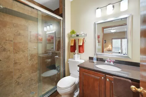 Bath - 1491 Lancaster Ln, Algonquin, IL 60102 photo 1 of 4
