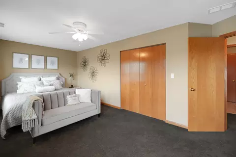Bedroom - 1491 Lancaster Ln, Algonquin, IL 60102 photo 5 of 7