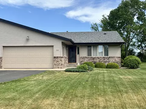 733 Kelsey Ct, Rockton, IL 61072