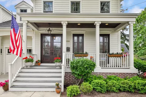 616 E Indiana St, Wheaton, IL 60187 photo 4