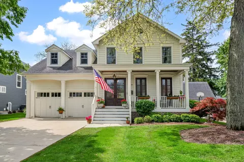 616 E Indiana St, Wheaton, IL 60187 photo 3