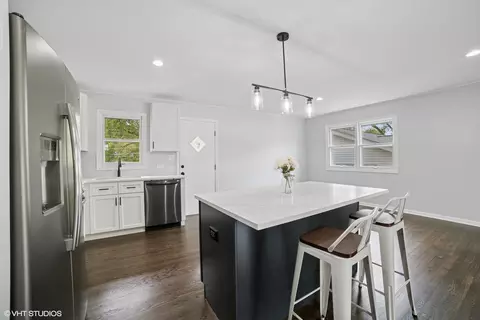 Kitchen - 4911 Prairie Ave, Mchenry, IL 60050 photo 2 of 2