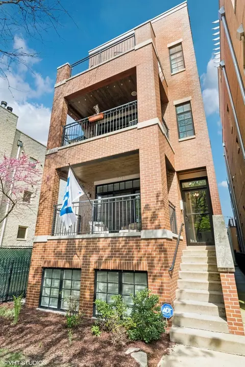 3737 N Clifton Ave #3, Chicago, IL 60613