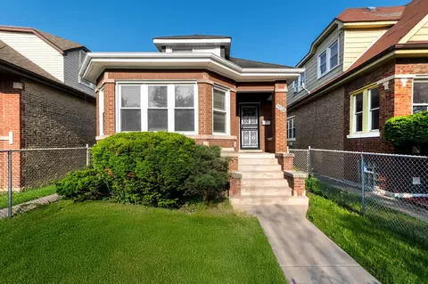 Undisclosed, Chicago, IL 60620