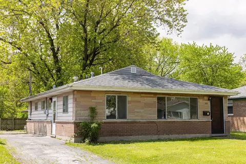 885 163rd St, Calumet City, IL 60409