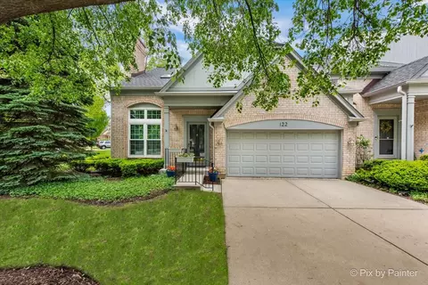 122 Versailles Ct, Bloomingdale, IL 60108