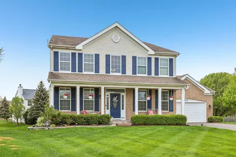1616 S Falcon Dr, Libertyville, IL 60048