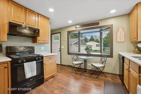 238 1st St, Cary, IL 60013 photo 11